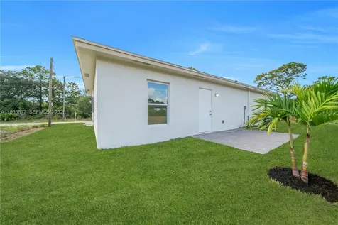 2801 42 Street W Lehigh Acres FL 33972