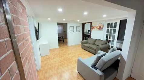 1545 NW 8th Terrace Miami FL 33125
