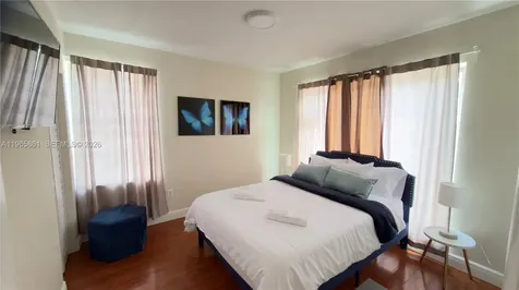 1545 NW 8th Terrace Miami FL 33125