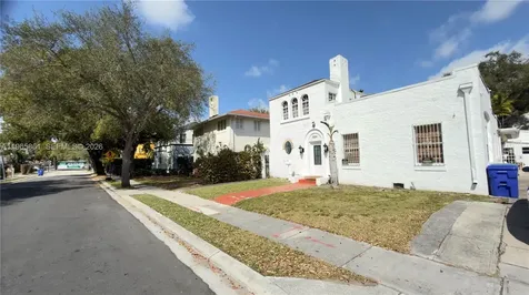 1545 NW 8th Terrace Miami FL 33125