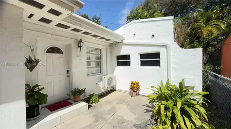 1545 NW 8th Terrace Miami FL 33125
