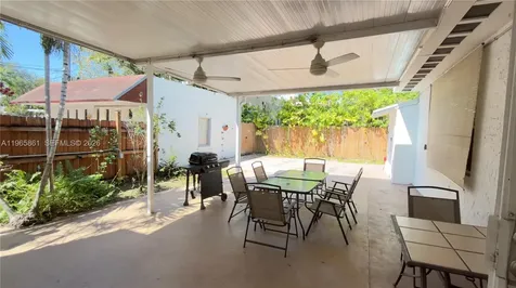 1545 NW 8th Terrace Miami FL 33125