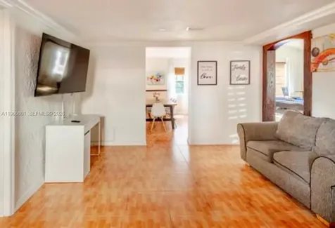 1545 NW 8th Terrace Miami FL 33125