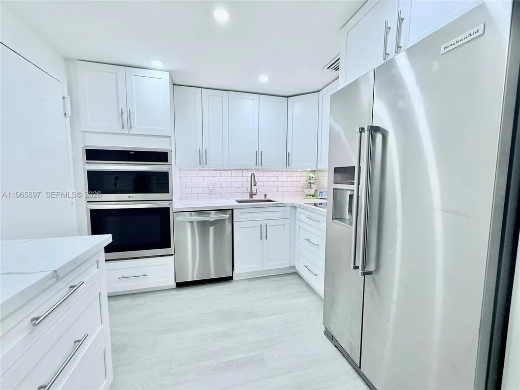 6000 NE 22nd Way Fort Lauderdale FL 33308