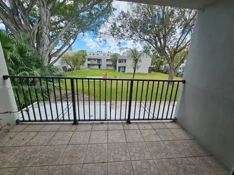 140 NW 87th Avenue Miami FL 33172