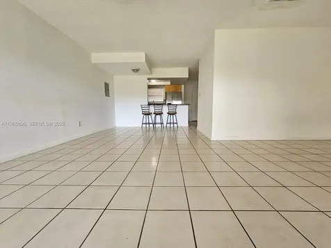 140 NW 87th Avenue Miami FL 33172