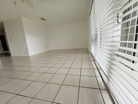 140 NW 87th Avenue Miami FL 33172