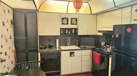 1985 S Ocean Drive Hallandale Beach FL 33009