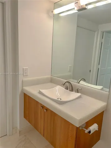19501 W Country Club Drive Aventura FL 33180