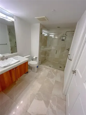 19501 W Country Club Drive Aventura FL 33180