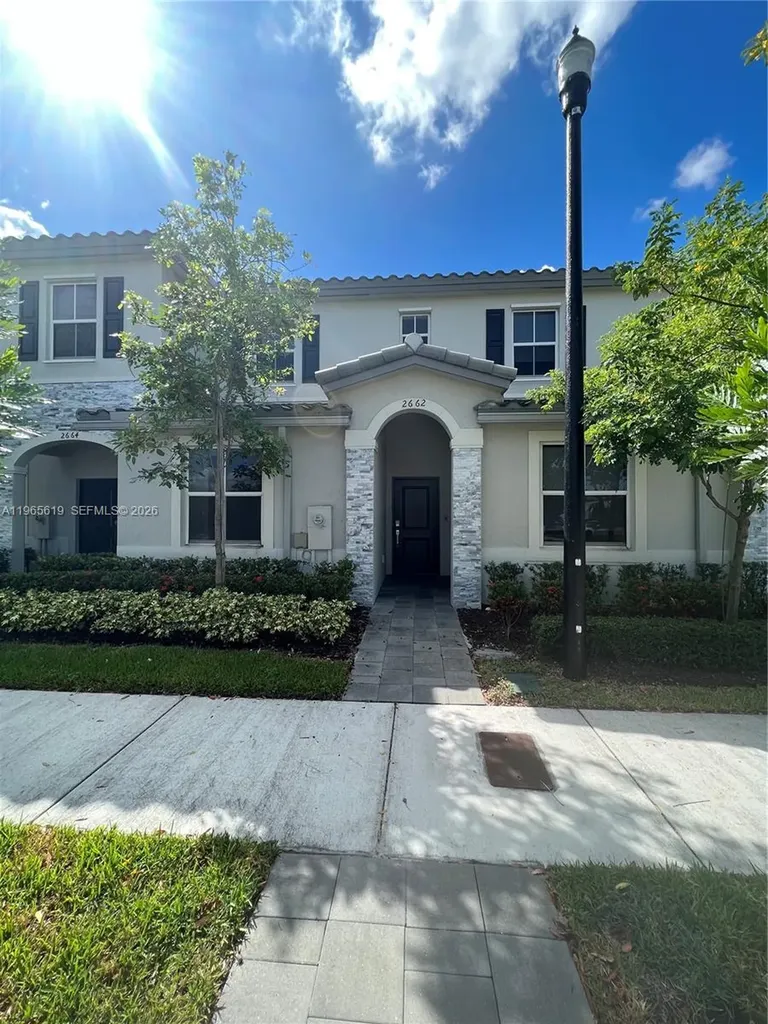 2672 SE 19th Street Homestead FL 33035