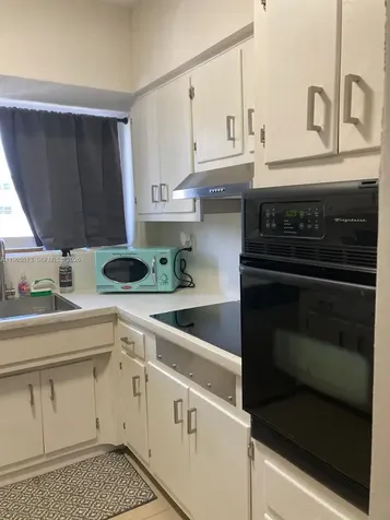 462 Golden Isles Drive Hallandale Beach FL 33009