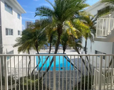 462 Golden Isles Drive Hallandale Beach FL 33009