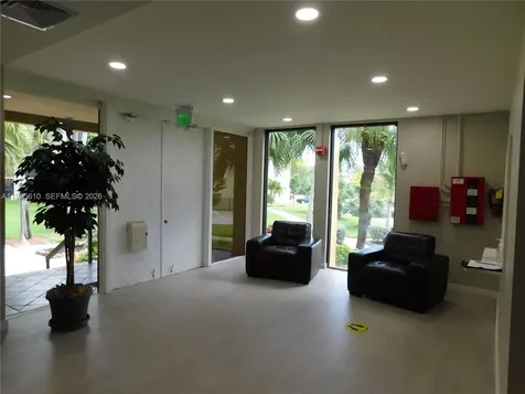8065 SW 107th Avenue Miami FL 33173