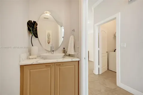 471 SW 92nd Passage Miami FL 33174