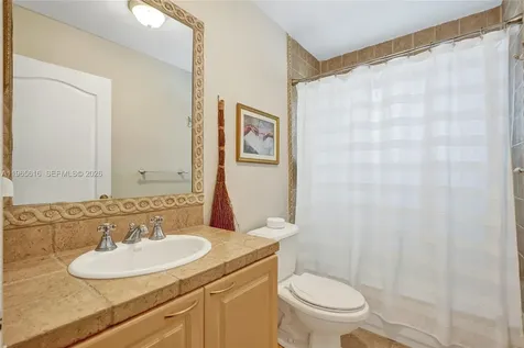 471 SW 92nd Passage Miami FL 33174