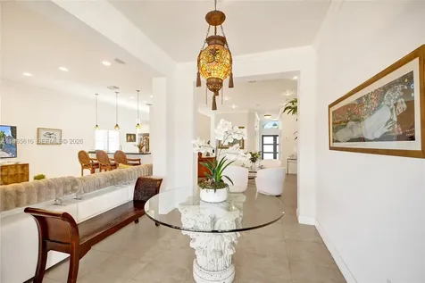 471 SW 92nd Passage Miami FL 33174