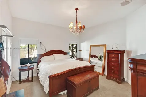 471 SW 92nd Passage Miami FL 33174