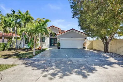 471 SW 92nd Passage Miami FL 33174