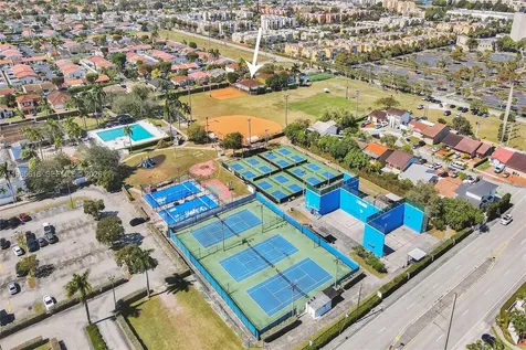 471 SW 92nd Passage Miami FL 33174
