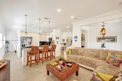 471 SW 92nd Passage Miami FL 33174