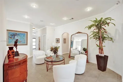 471 SW 92nd Passage Miami FL 33174