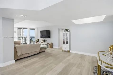 16485 Collins Avenue Sunny Isles Beach FL 33160