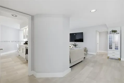 16485 Collins Avenue Sunny Isles Beach FL 33160