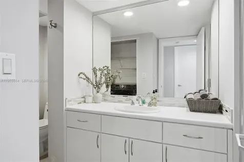 16485 Collins Avenue Sunny Isles Beach FL 33160