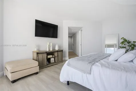 16485 Collins Avenue Sunny Isles Beach FL 33160