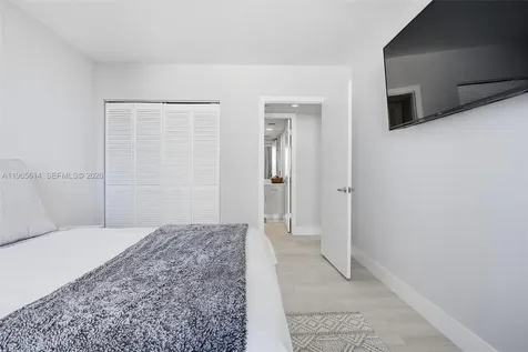 16485 Collins Avenue Sunny Isles Beach FL 33160