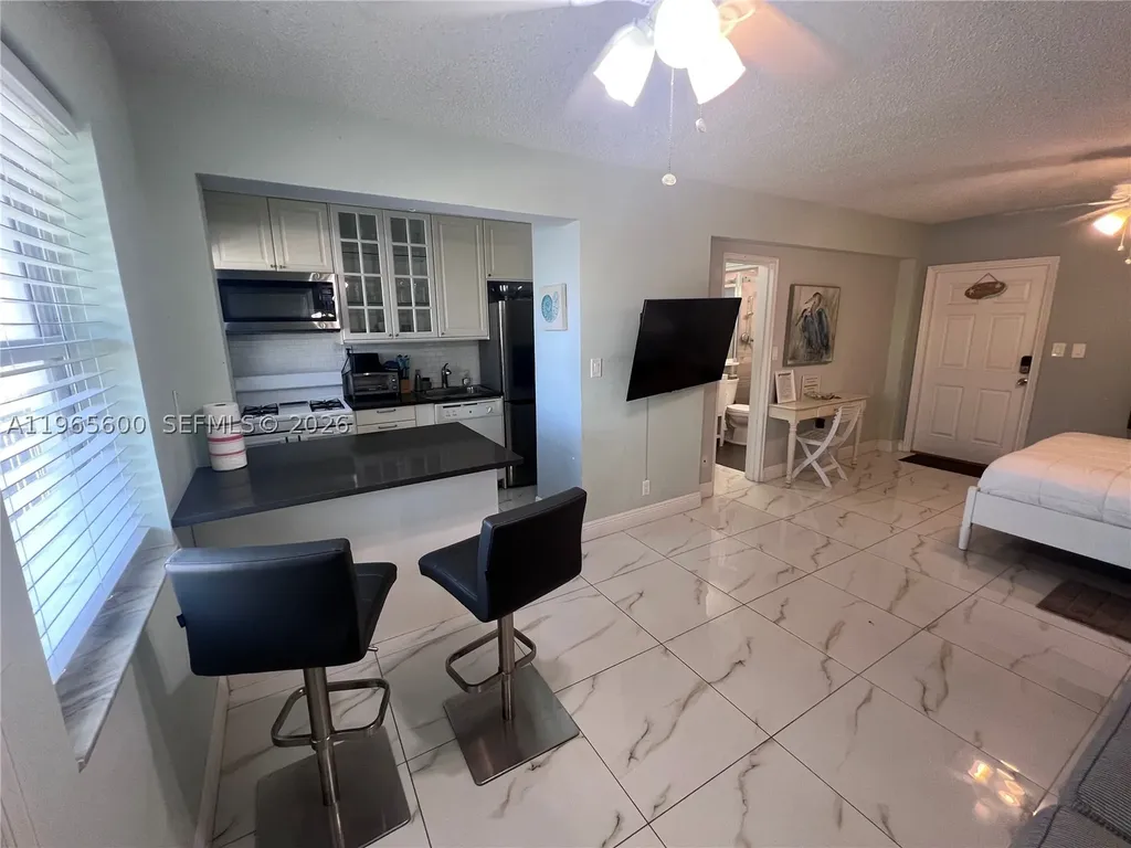 321 Wilson Street Hollywood FL 33019