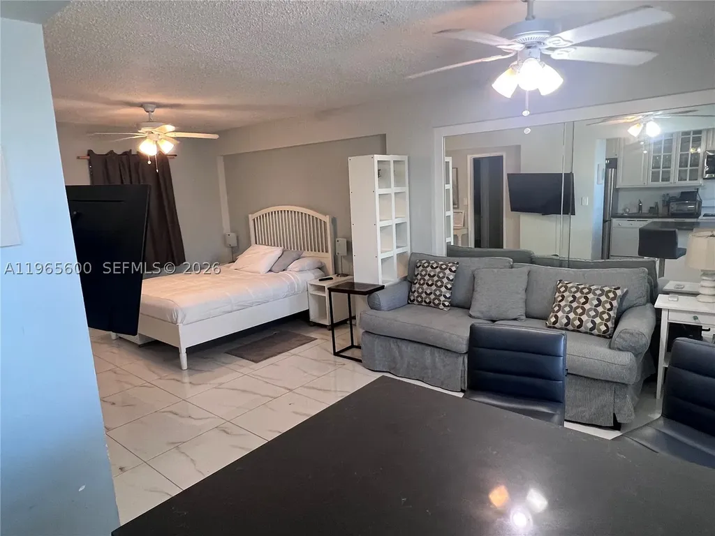 321 Wilson Street Hollywood FL 33019