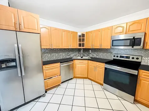 2780 NE 183rd Street Aventura FL 33160