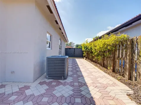 14833 SW 35th Lane Miami FL 33185