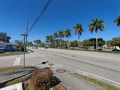 6888 Taft Street Hollywood FL 33024