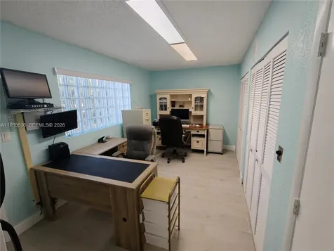 6888 Taft Street Hollywood FL 33024