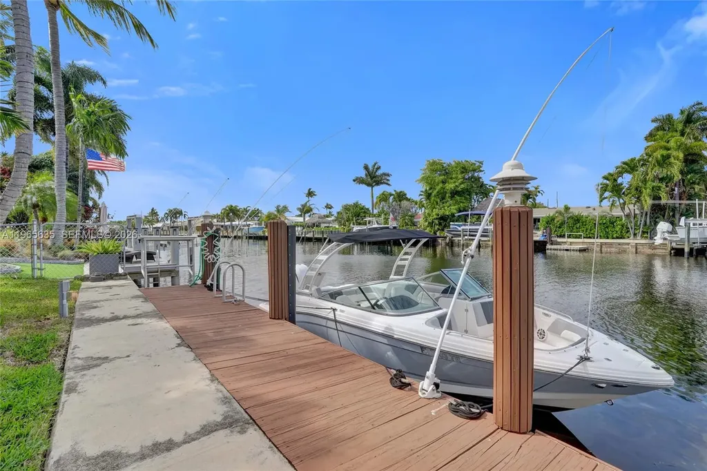 934 SE 9th Avenue Pompano Beach FL 33060