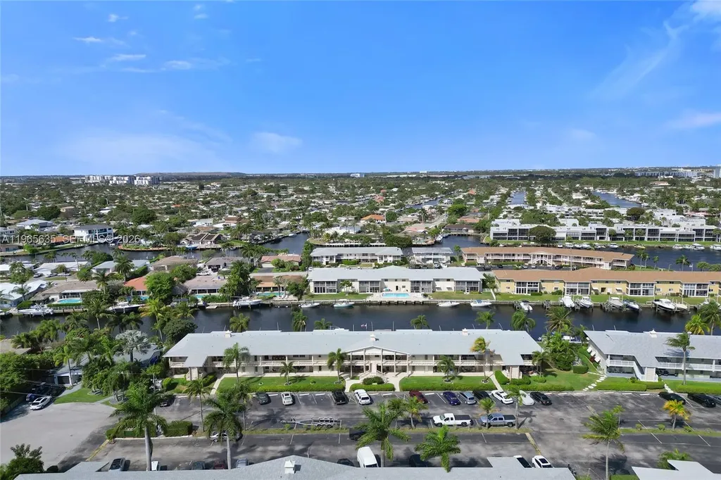 934 SE 9th Avenue Pompano Beach FL 33060