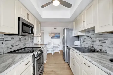 934 SE 9th Avenue Pompano Beach FL 33060
