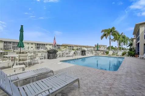 934 SE 9th Avenue Pompano Beach FL 33060
