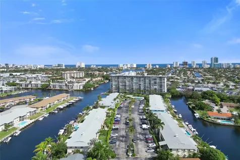 934 SE 9th Avenue Pompano Beach FL 33060