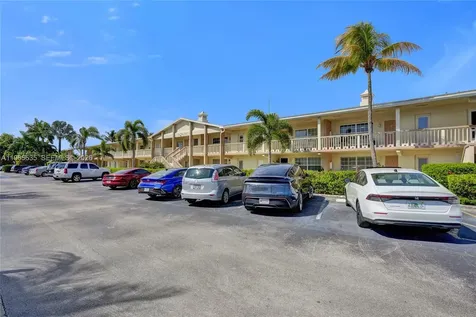 934 SE 9th Avenue Pompano Beach FL 33060