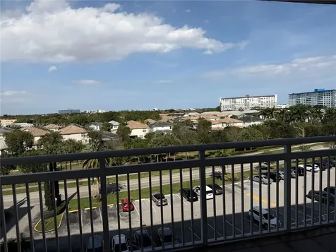 Hollywood FL 33021
