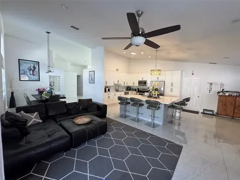 935 NW 203rd Avenue Pembroke Pines FL 33029