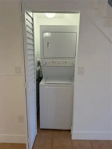 209 NW 109th Avenue Miami FL 33172