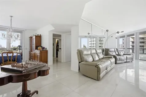 16425 Collins Avenue Sunny Isles Beach FL 33160