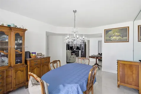 16425 Collins Avenue Sunny Isles Beach FL 33160