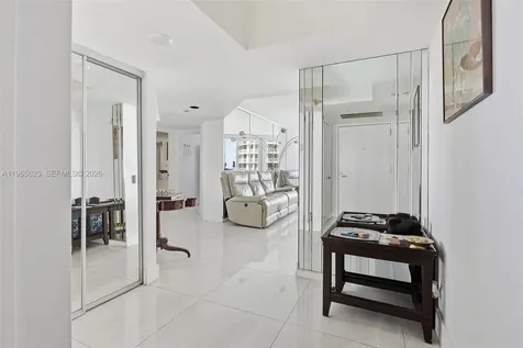 16425 Collins Avenue Sunny Isles Beach FL 33160