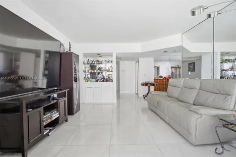 16425 Collins Avenue Sunny Isles Beach FL 33160